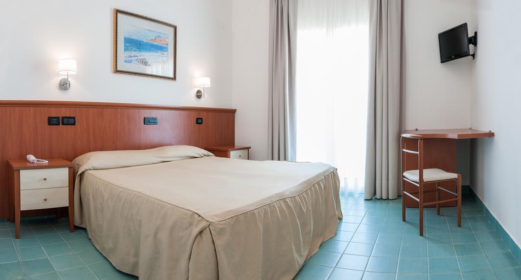 Donnarumma Hotel Casal Velino Exterior photo